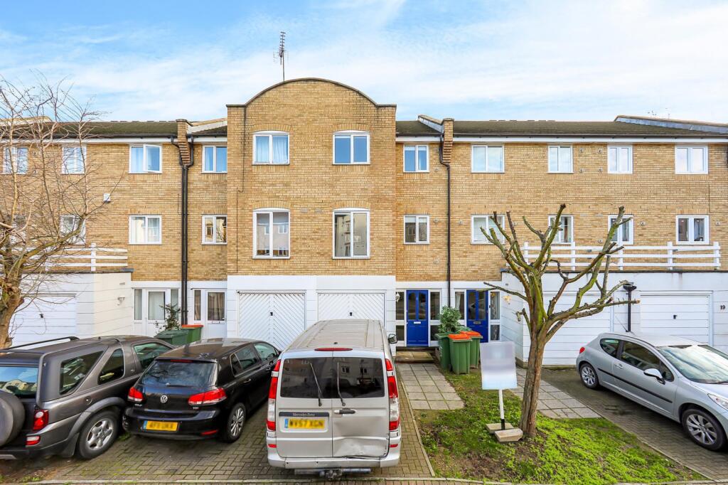 Buy or rent a property | Grimsby Grove, London E16 2RH