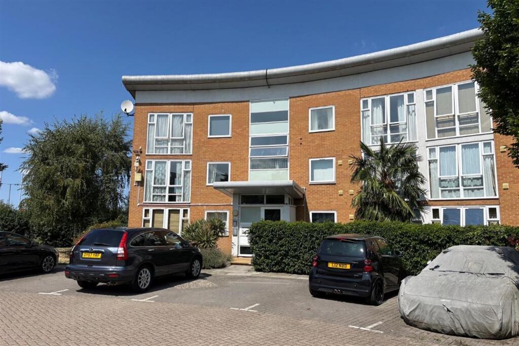 Buy or rent a property | Grimsby Grove, London E16 2RJ