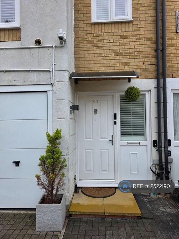 Buy or rent a property | Grimsby Grove, London E16 2RJ