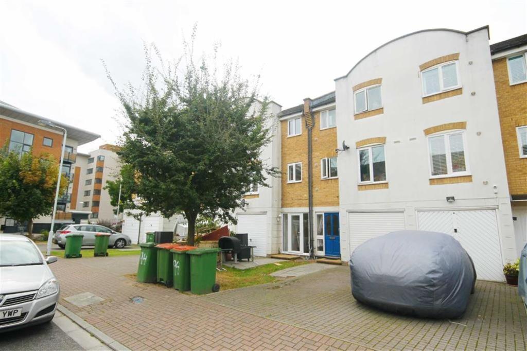Buy or rent a property | Grimsby Grove, London E16 2RJ