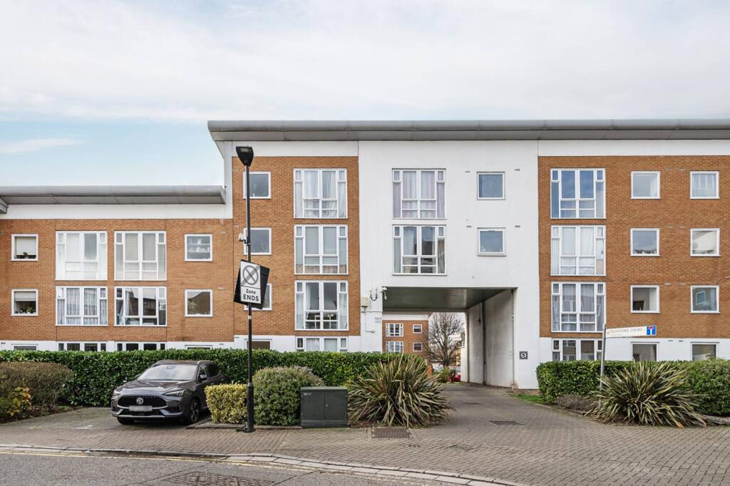 Buy or rent a property | Felixstowe Court, London E16 2RR