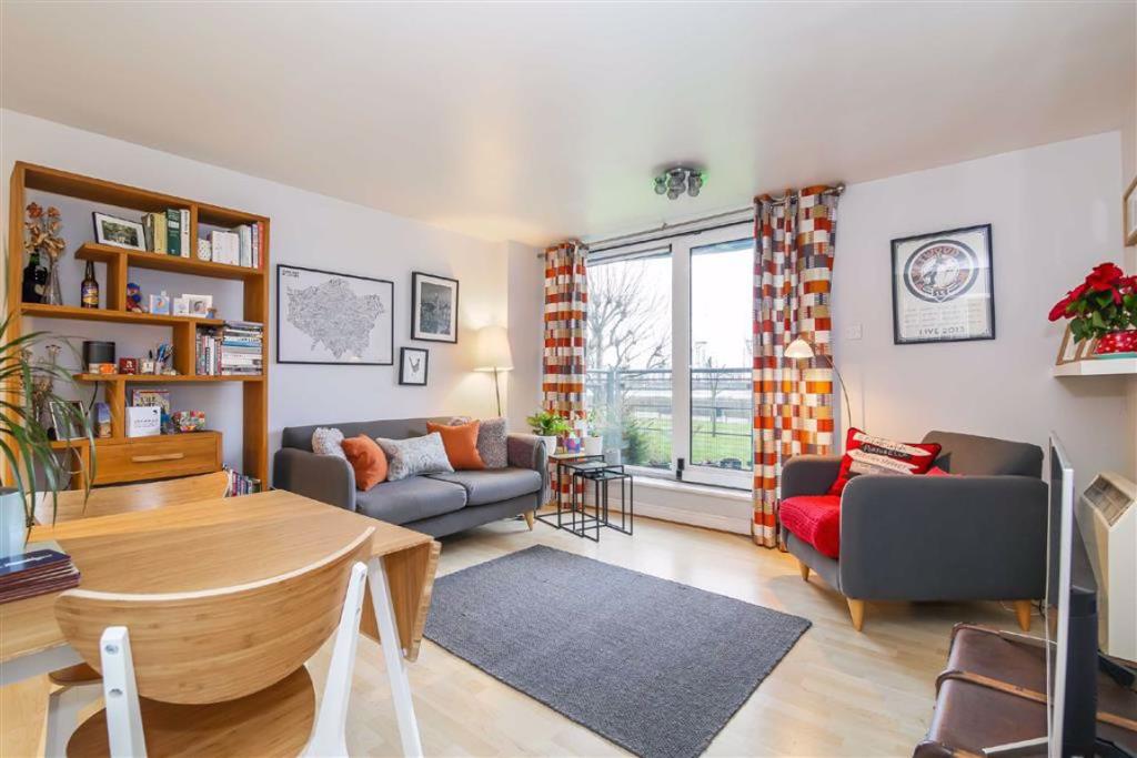 Buy or rent a property | Fishguard Way, London E16 2RX
