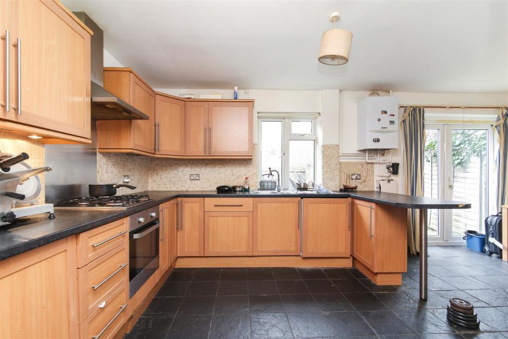 Buy or rent a property | Murray Square, London E16 3AL