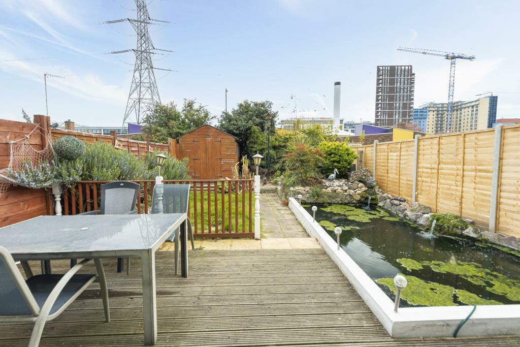 Buy or rent a property | Murray Square, London E16 3AL
