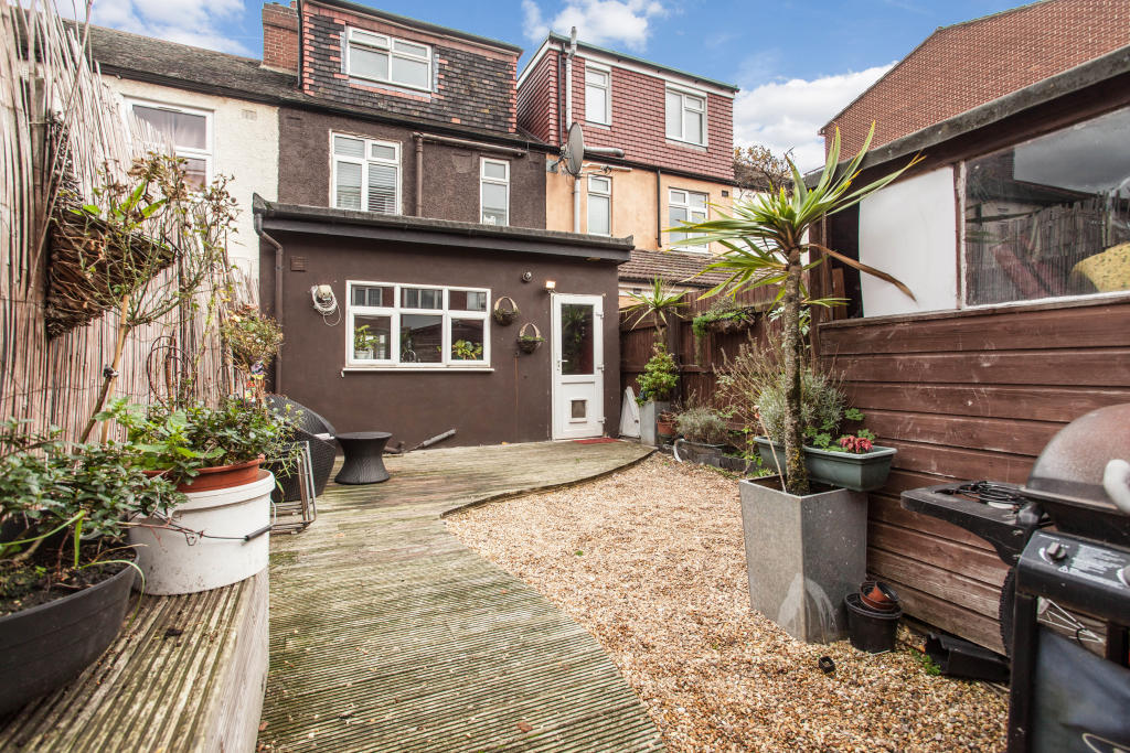 Buy or rent a property | Throckmorton Road, London E16 3DN