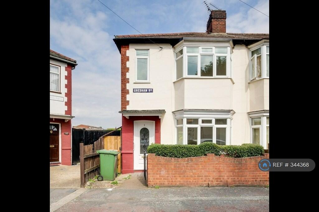 Buy or rent a property | Gresham Road, London E16 3DU