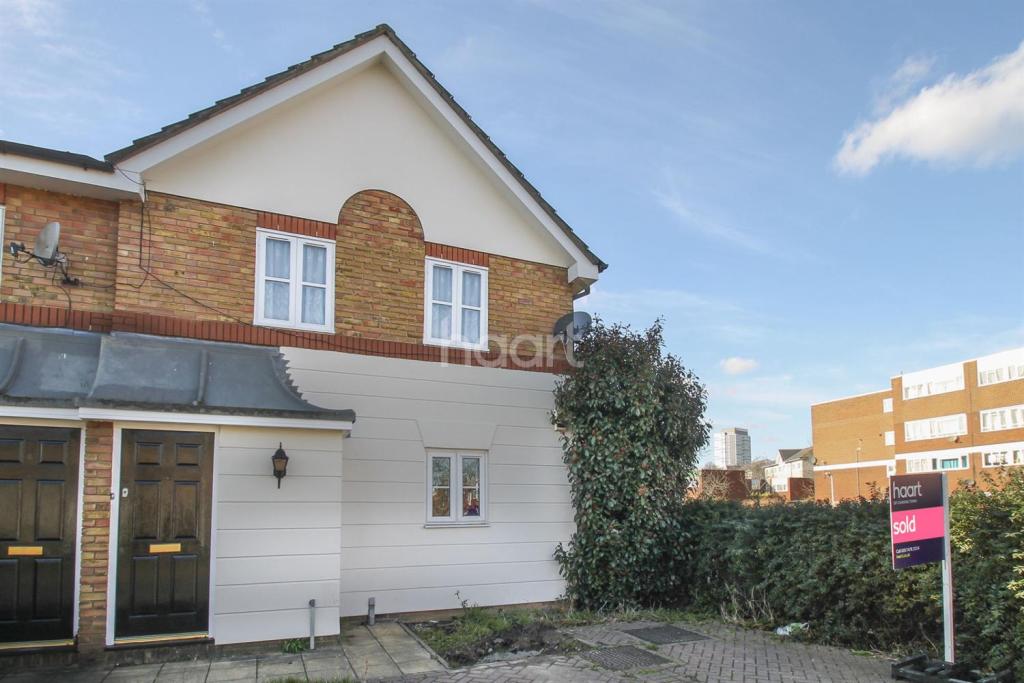 Buy or rent a property | Golden Plover Close, London E16 3EG