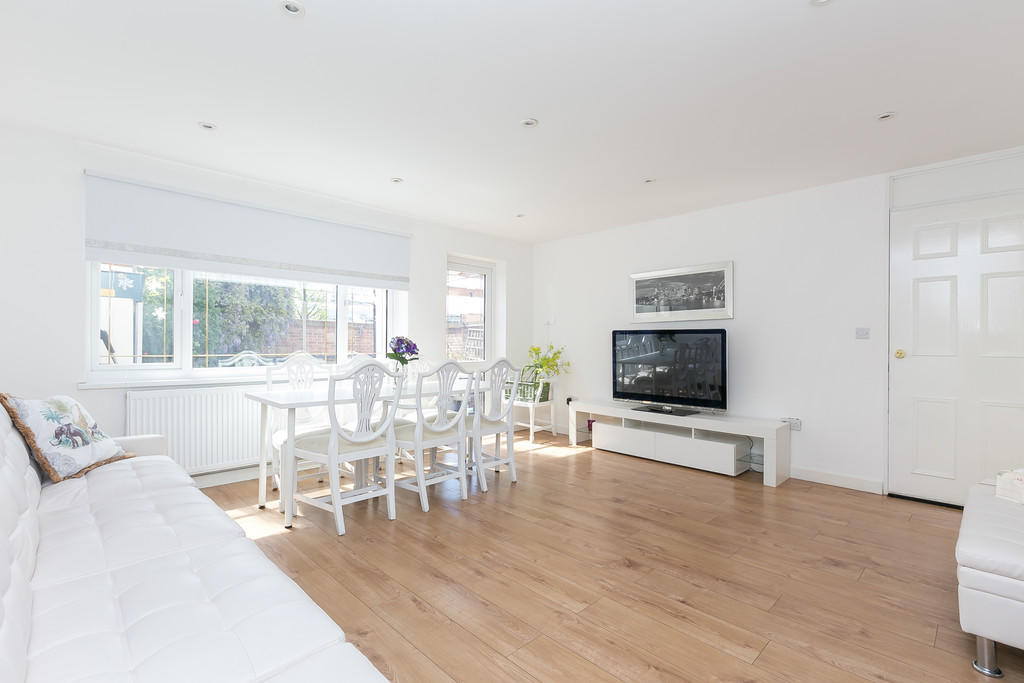 Buy or rent a property | Alnwick Road, London E16 3EY