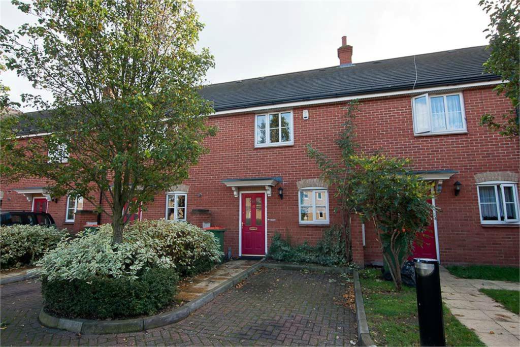 Buy or rent a property | Garvary Road, London E16 3GZ