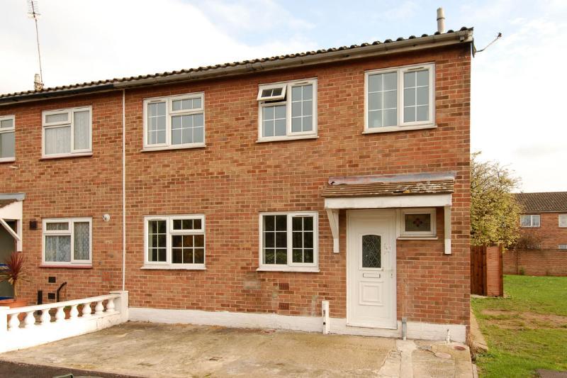 Buy or rent a property | Alnwick Road, London E16 3HN