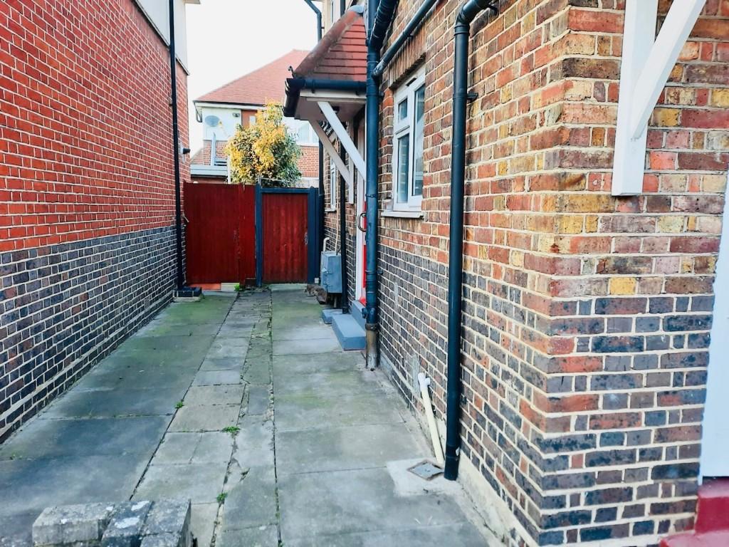 Buy or rent a property | MacGregor Road, London E16 3LL