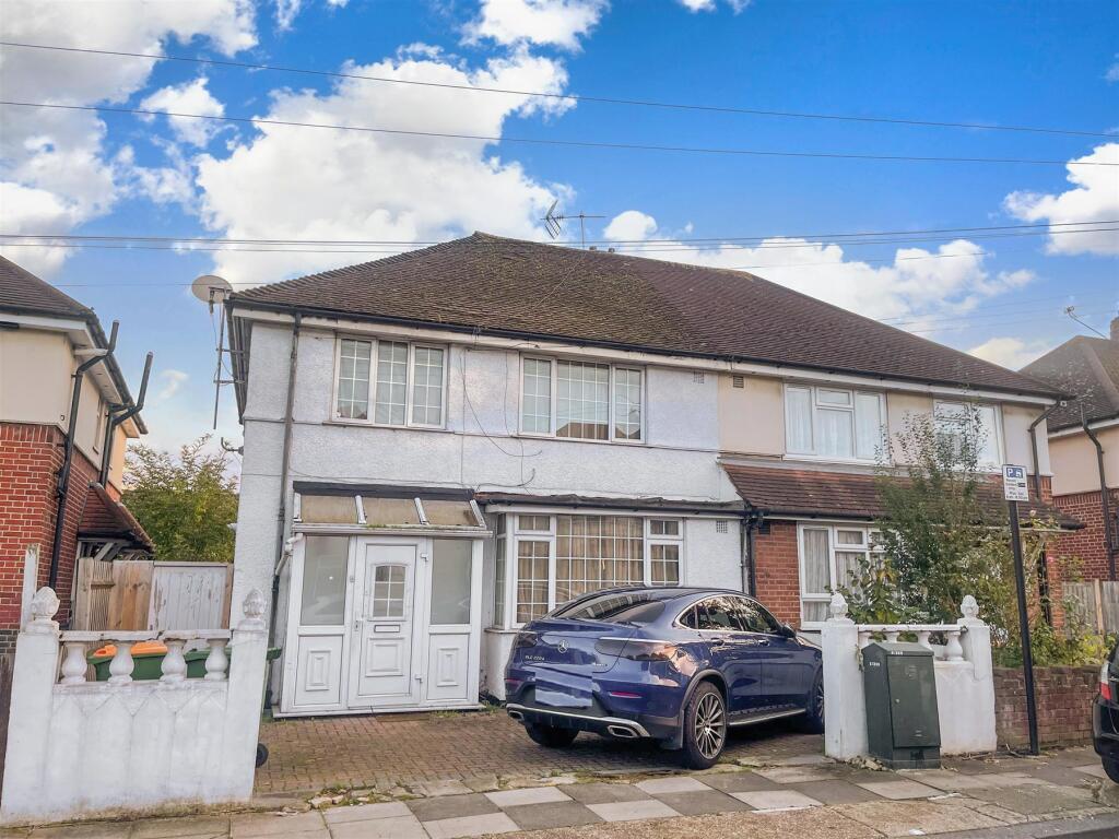 Buy or rent a property | MacGregor Road, London E16 3LL