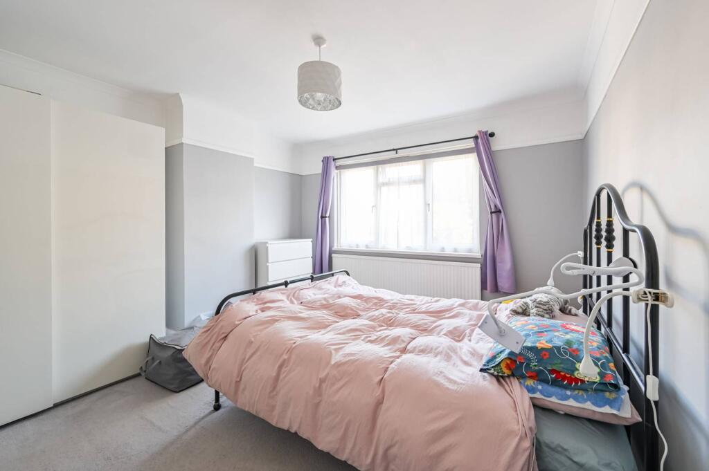 Buy or rent a property | MacGregor Road, London E16 3LL