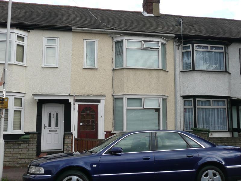 Buy or rent a property | Mortlake Road, London E16 3NT