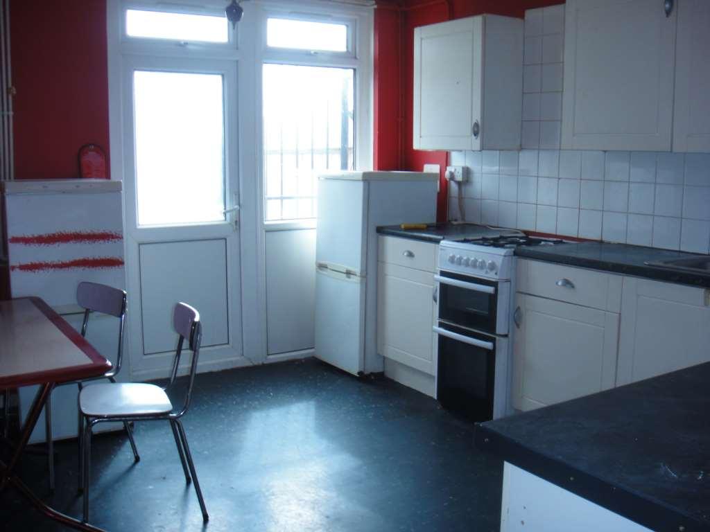 Buy or rent a property | Hoskins Close, London E16 3RU