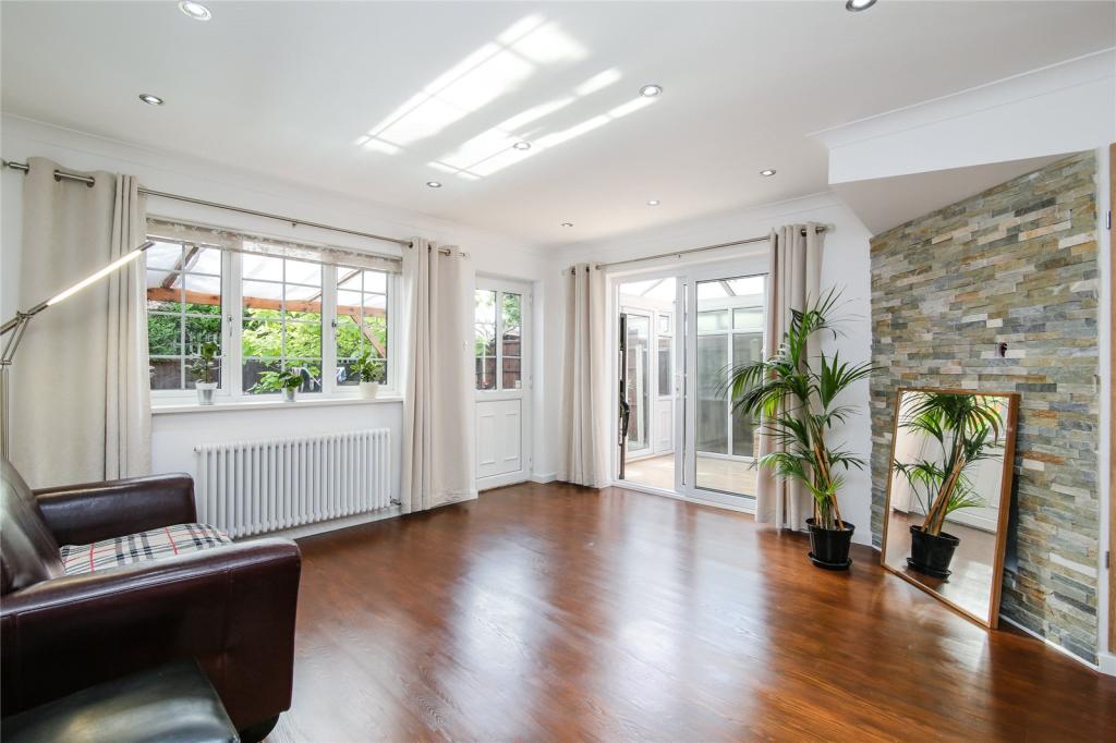 Buy or rent a property | Sheerwater Road, London E16 3SU
