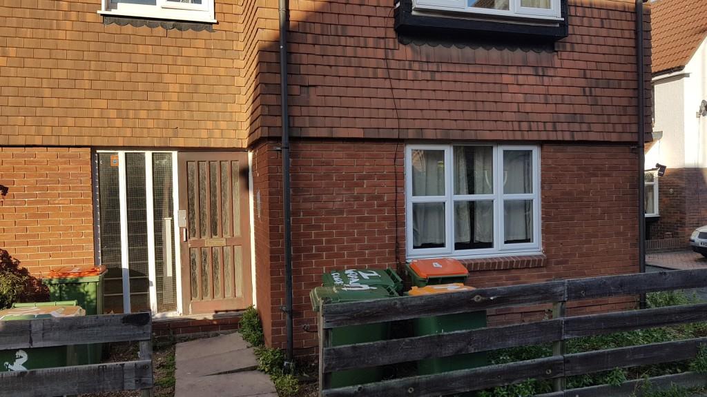Buy or rent a property | Giralda Close, London E16 3SZ