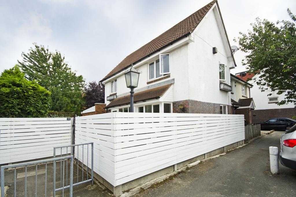 Buy or rent a property | Giralda Close, London E16 3SZ