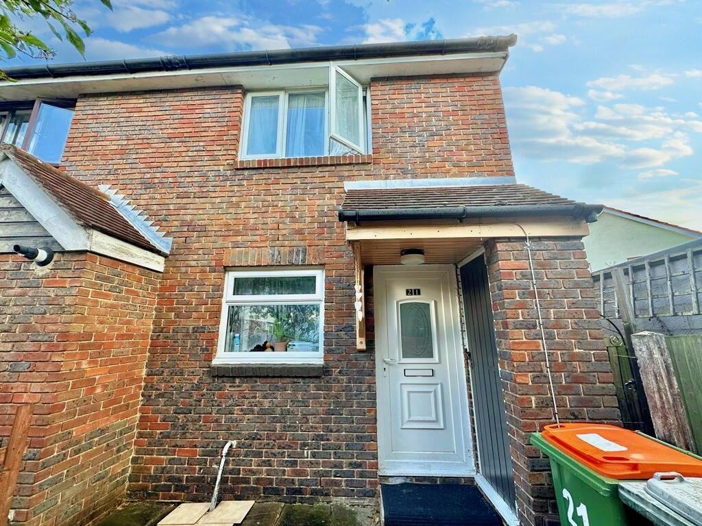 Buy or rent a property | Giralda Close, London E16 3SZ