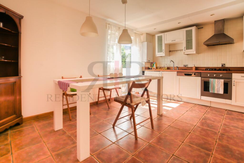 Buy or rent a property | Giralda Close, London E16 3SZ