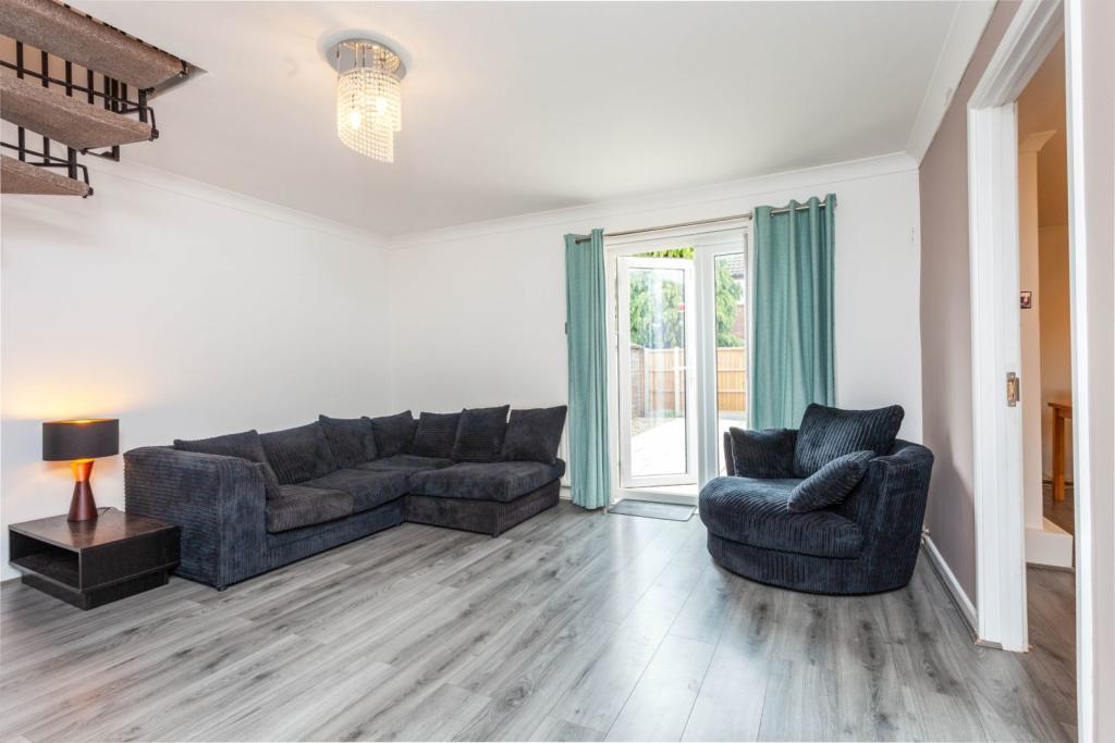 Buy or rent a property | Partridge Close, London E16 3TB