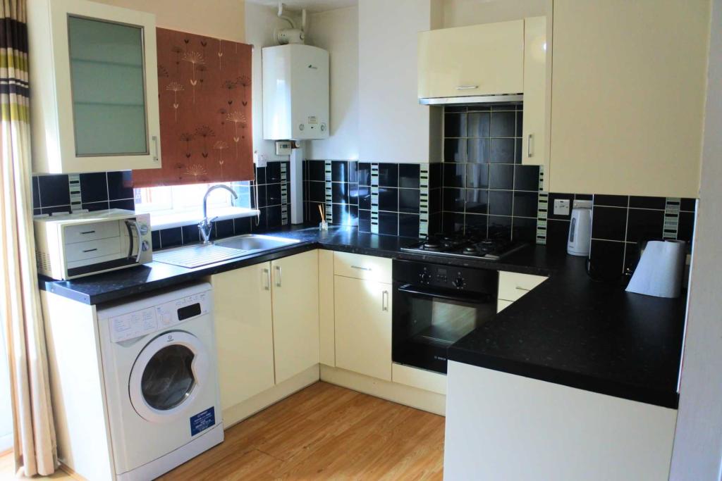 Buy or rent a property | Satanita Close, London E16 3TJ