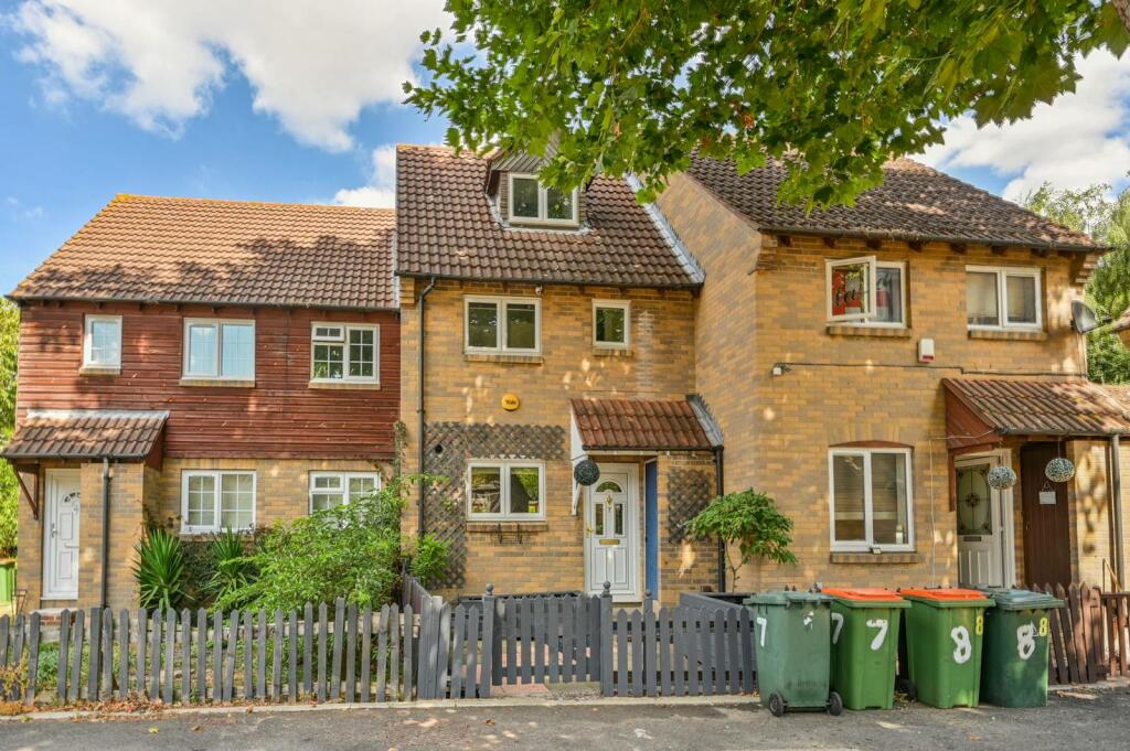 Buy or rent a property | Emerald Close, London E16 3TS