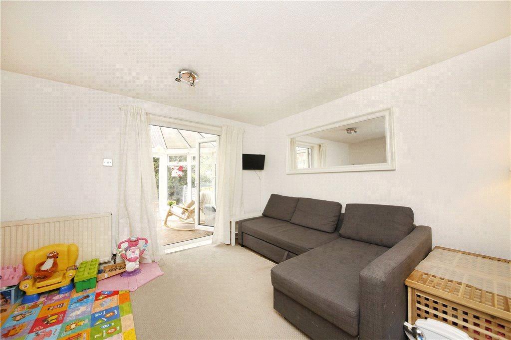 Buy or rent a property | Emerald Close, London E16 3TS