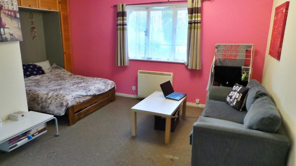 Buy or rent a property | Emerald Close, London E16 3TS