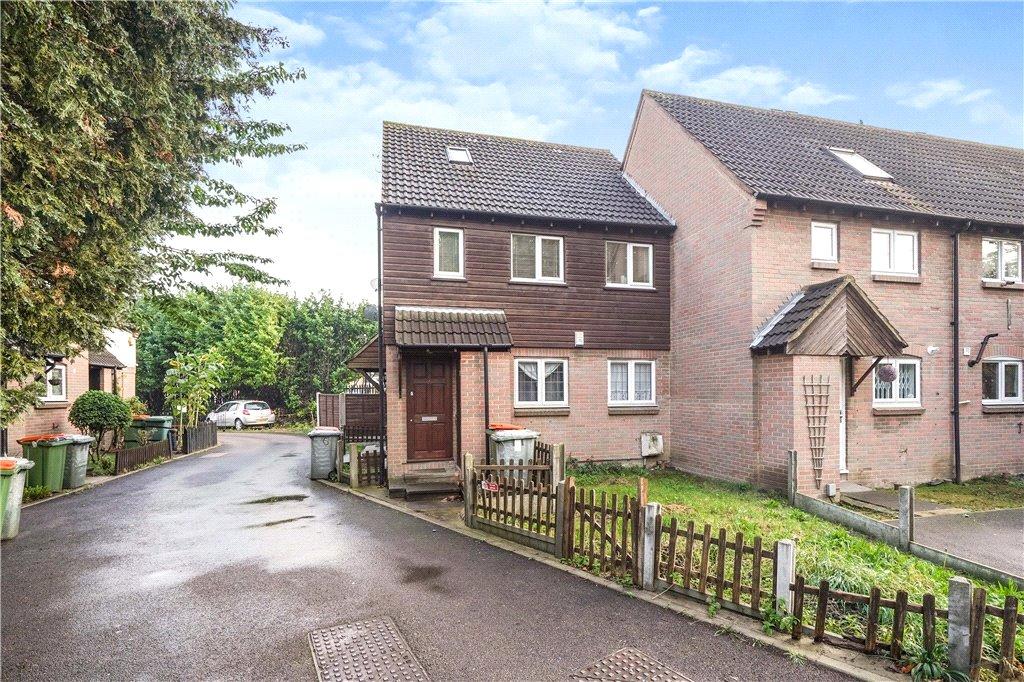 Buy or rent a property | Agate Close, London E16 3TU