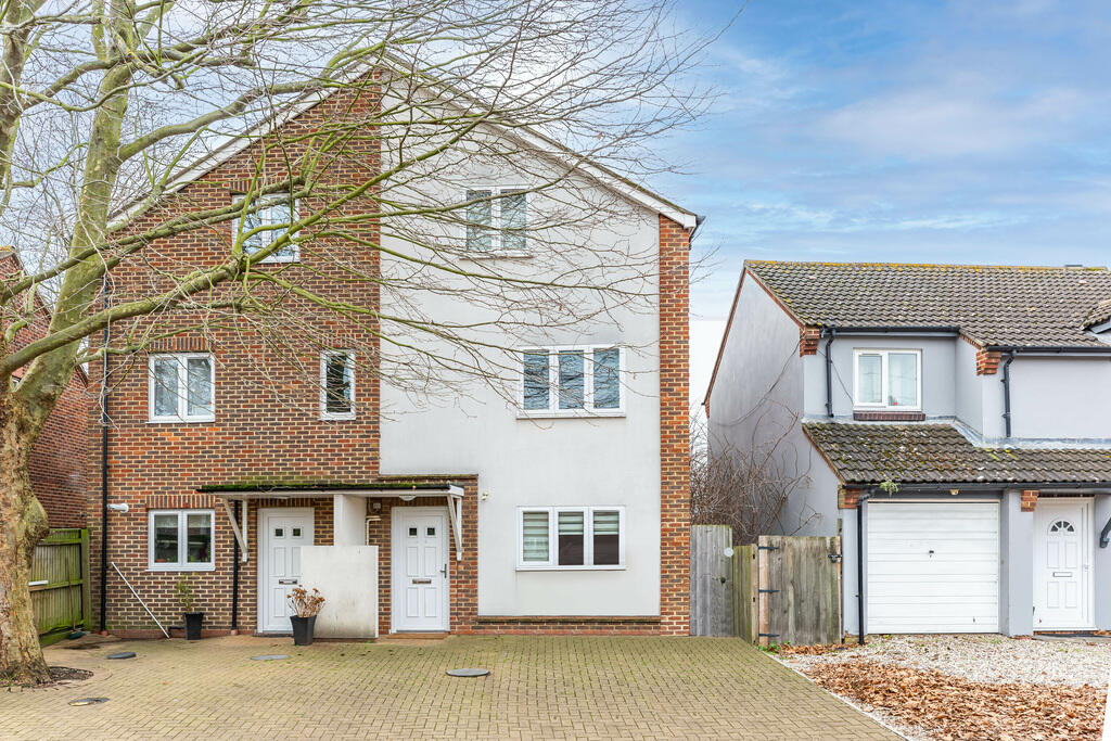 Buy or rent a property | Jade Close, London E16 3TY