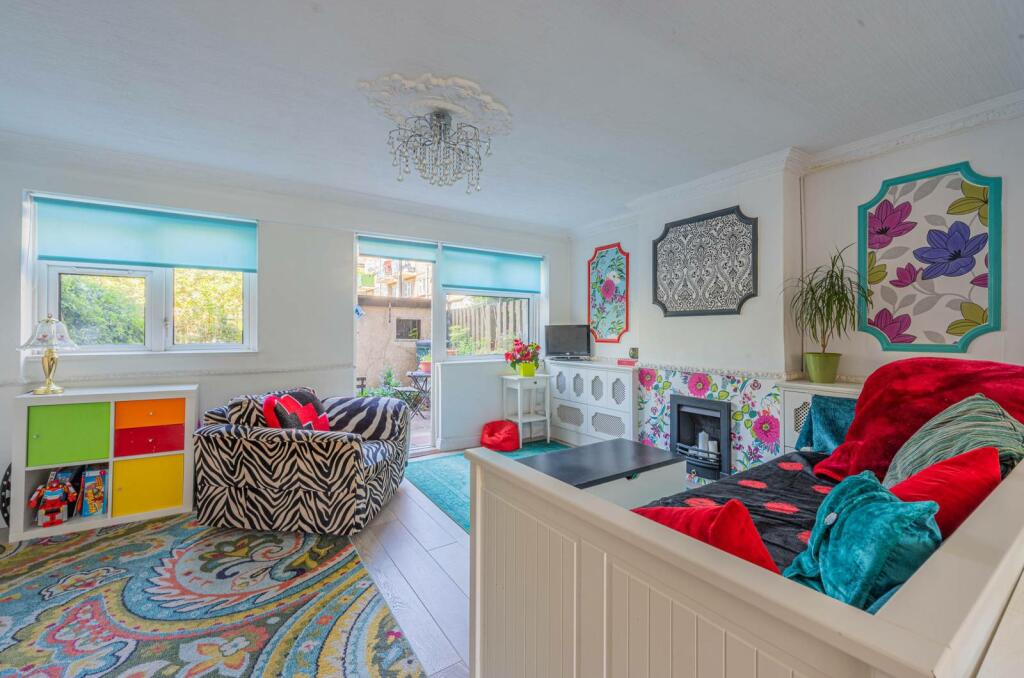 Buy or rent a property | Beaconsfield Road, London E16 4HS