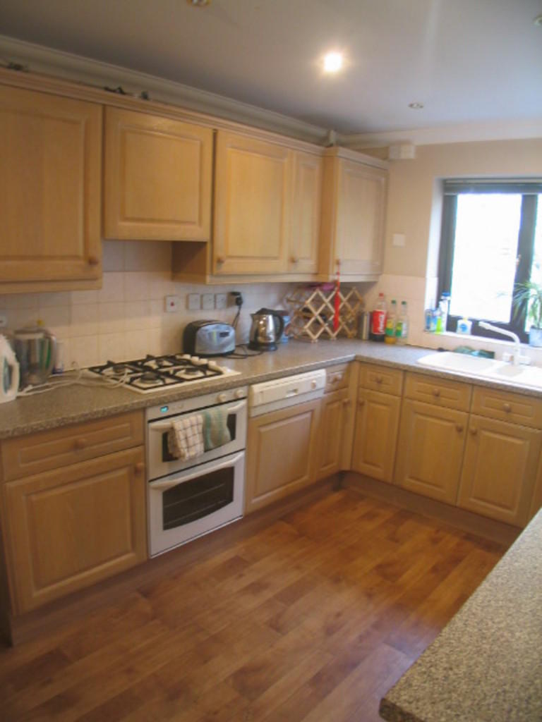 Buy or rent a property | Hilda Road, London E16 4NN