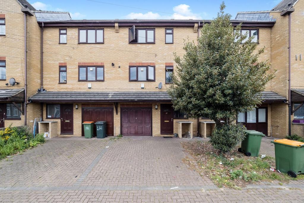 Buy or rent a property | Hilda Road, London E16 4NN