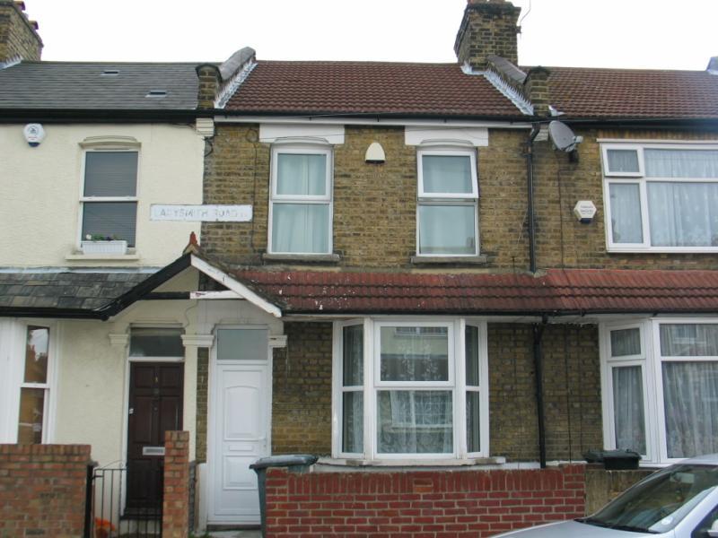 Buy or rent a property | Ladysmith Road, London E16 4NR