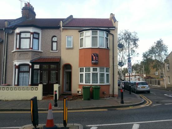 Buy or rent a property | Plashet Grove, London E6 1AA