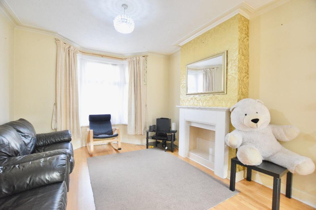 Buy or rent a property | Lawrence Road, London E6 1JW