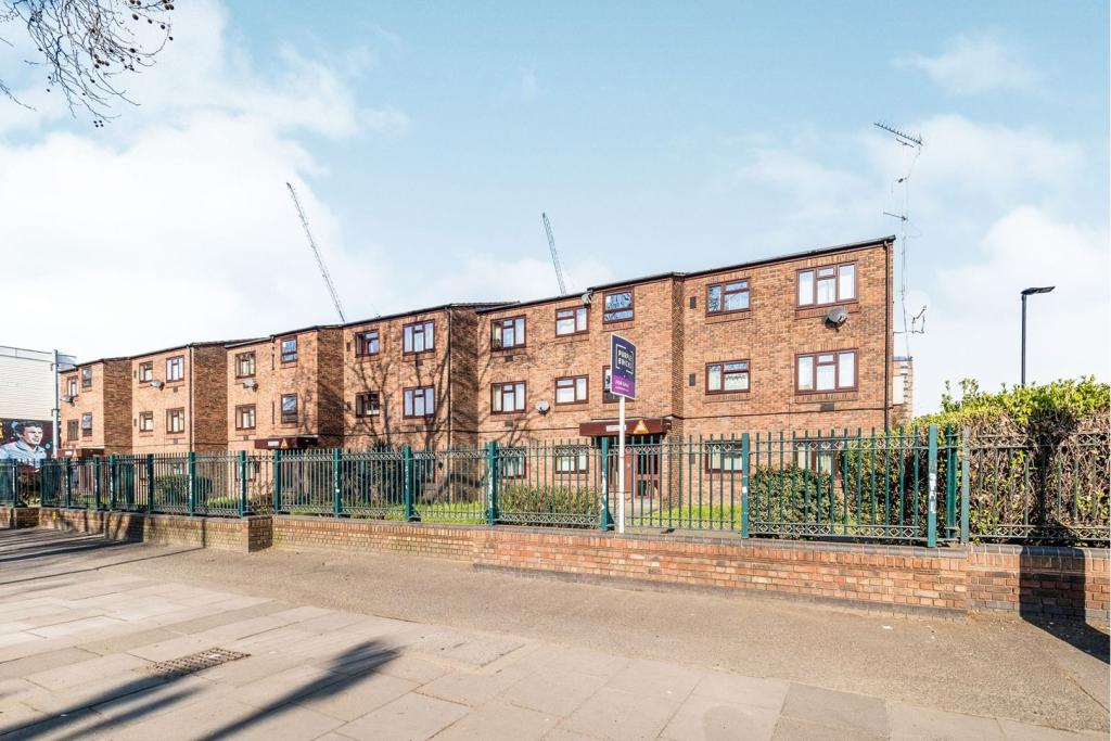 Buy or rent a property | Foxcombe Close, London E6 1QT