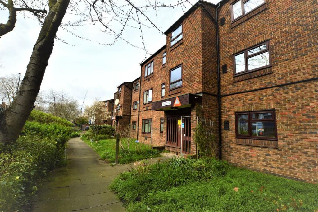 Buy or rent a property | Kylemore Close, London E6 1QU