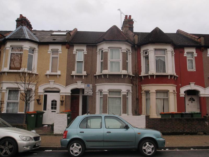 Buy or rent a property | Caulfield Road, London E6 2EN
