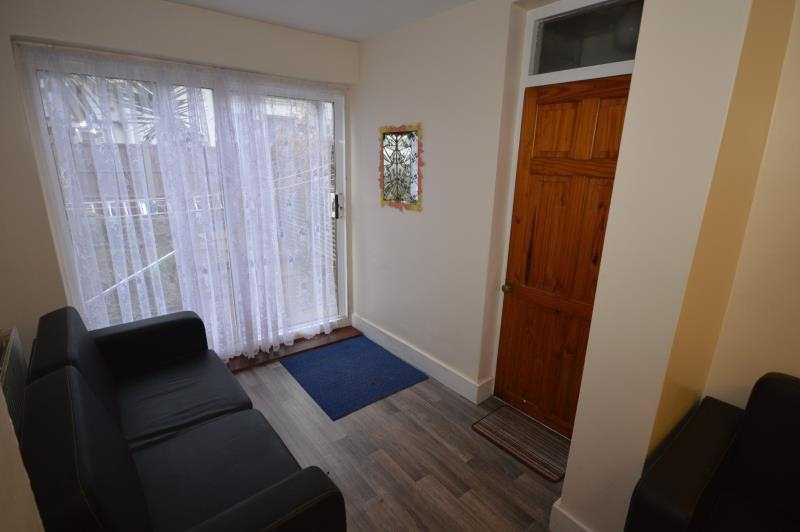 Buy or rent a property | Caulfield Road, London E6 2EN