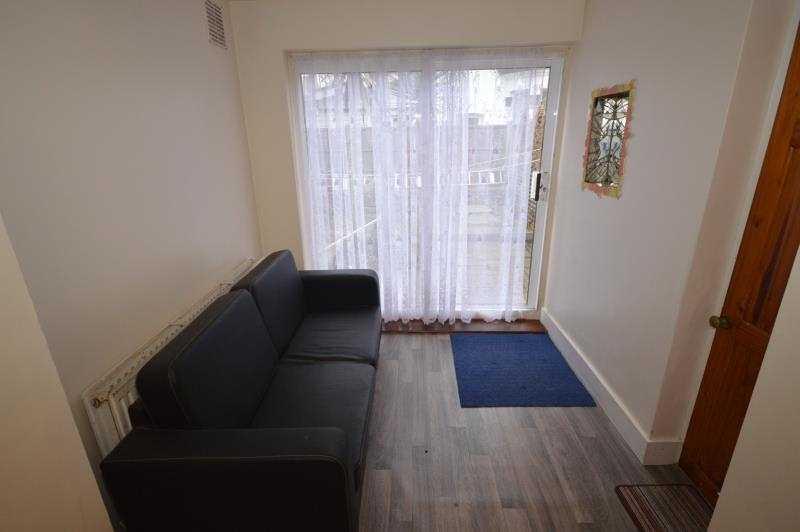 Buy or rent a property | Caulfield Road, London E6 2EN