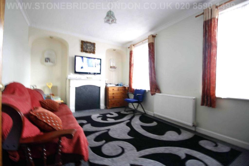 Buy or rent a property | Barking Road, London E6 2LN
