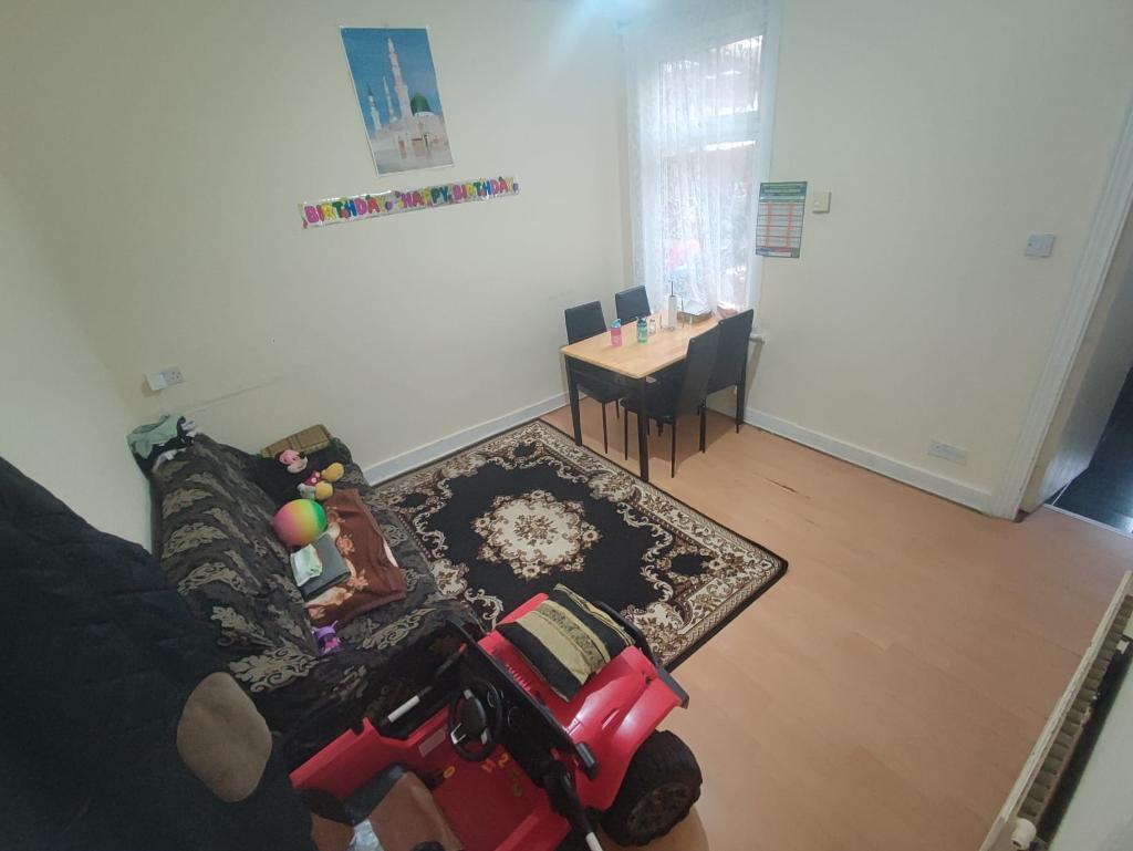 Buy or rent a property | Ladysmith Avenue, London E6 3AP