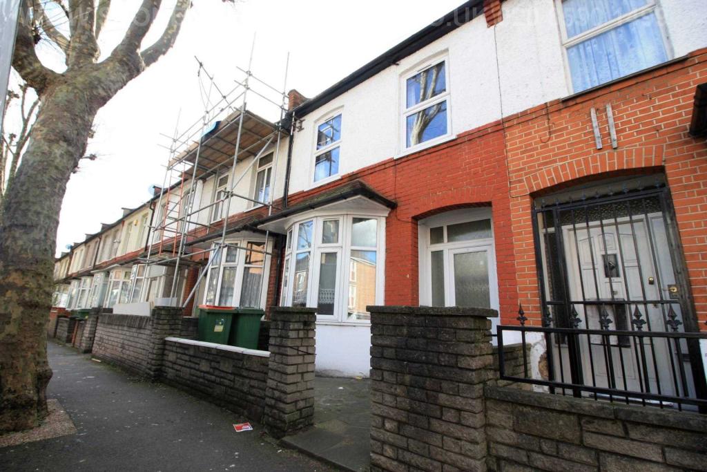Buy or rent a property | Kimberley Avenue, London E6 3BG
