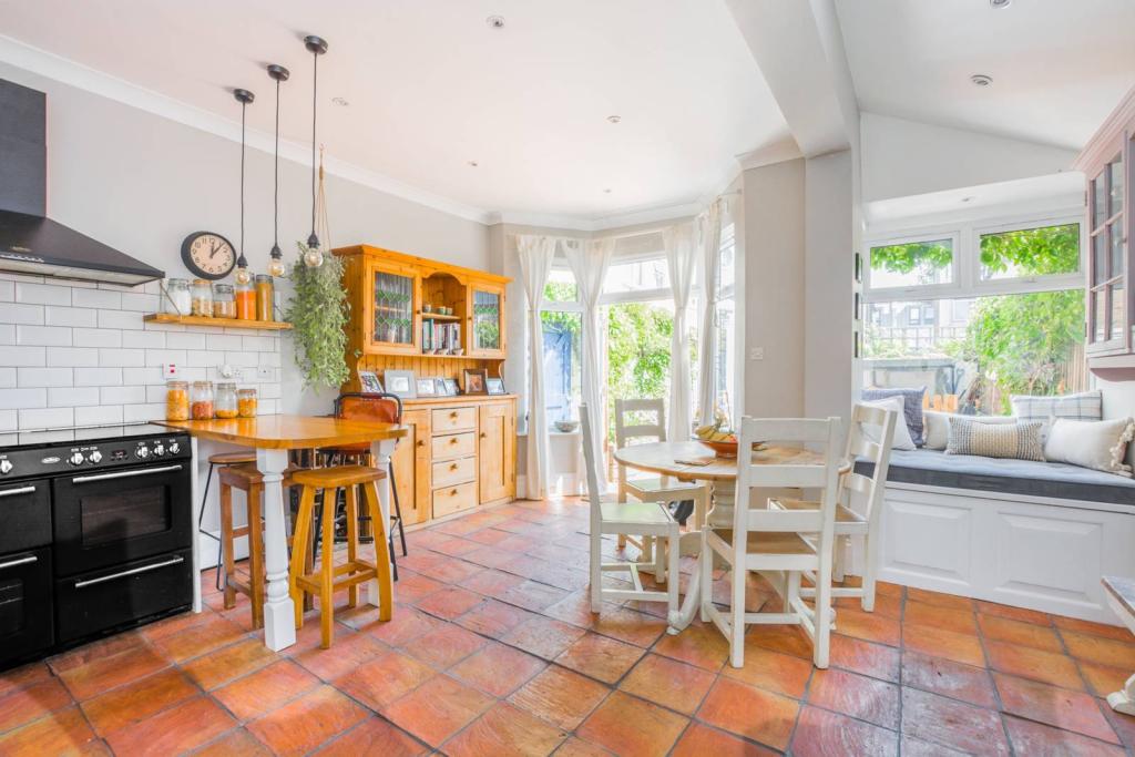 Buy or rent a property | Thackeray Road, London E6 3BW