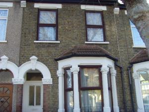 Buy or rent a property | Clacton Road, London E6 3ES