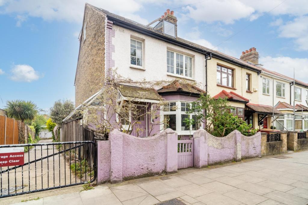 Buy or rent a property | Rancliffe Road, London E6 3HN