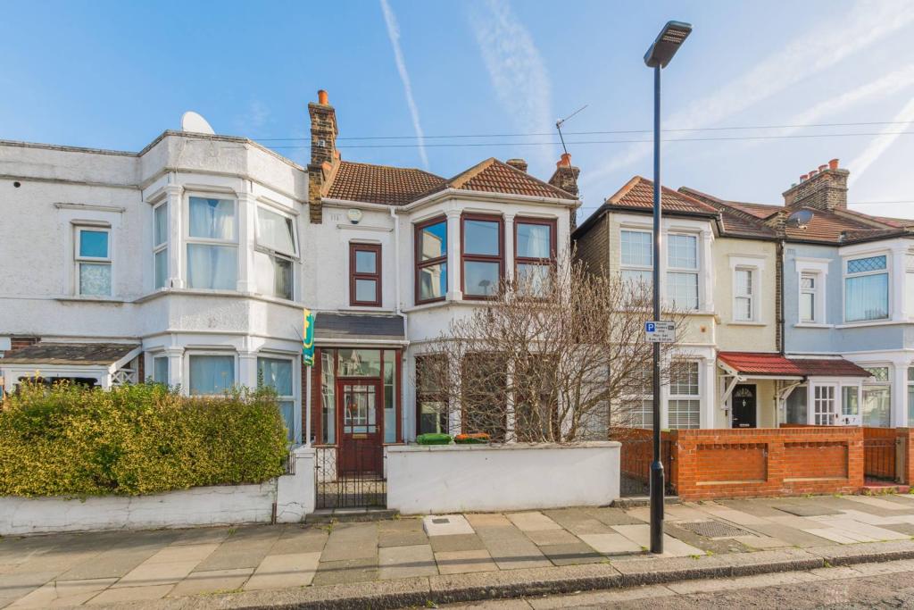 Buy or rent a property | Geoffrey Gardens, London E6 3HU