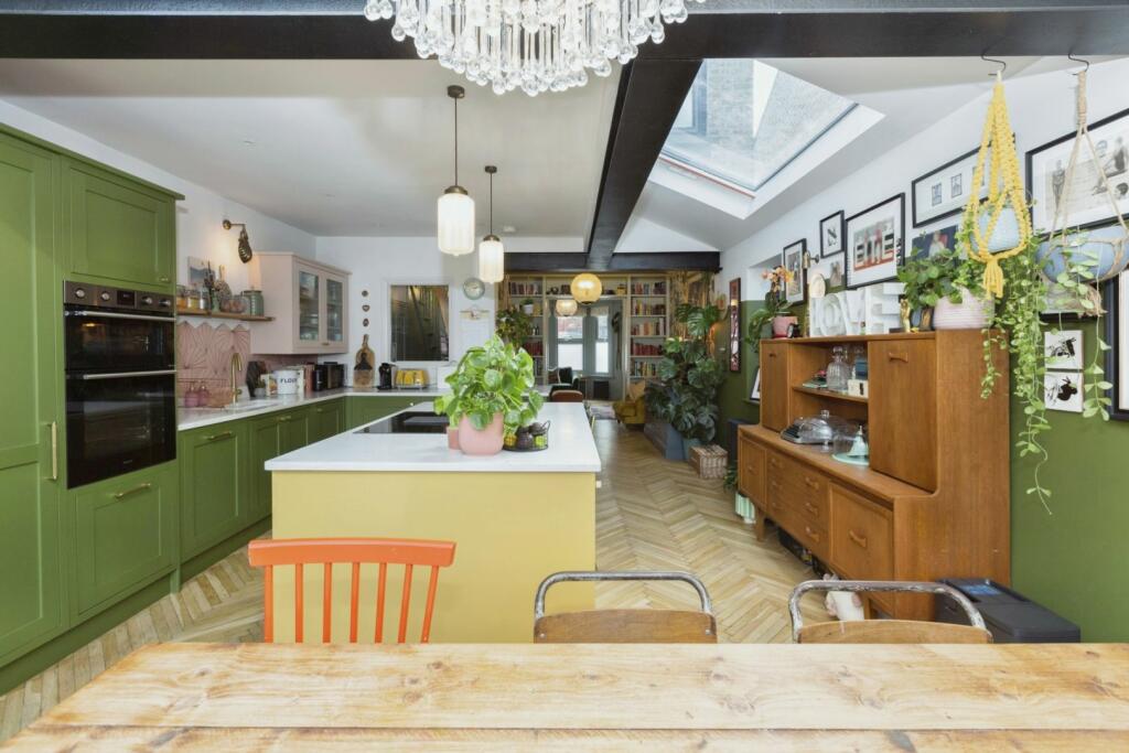 Buy or rent a property | Haldane Road, London E6 3JW
